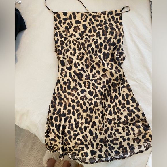 Zara satin leopard dress - Picture 6 of 6